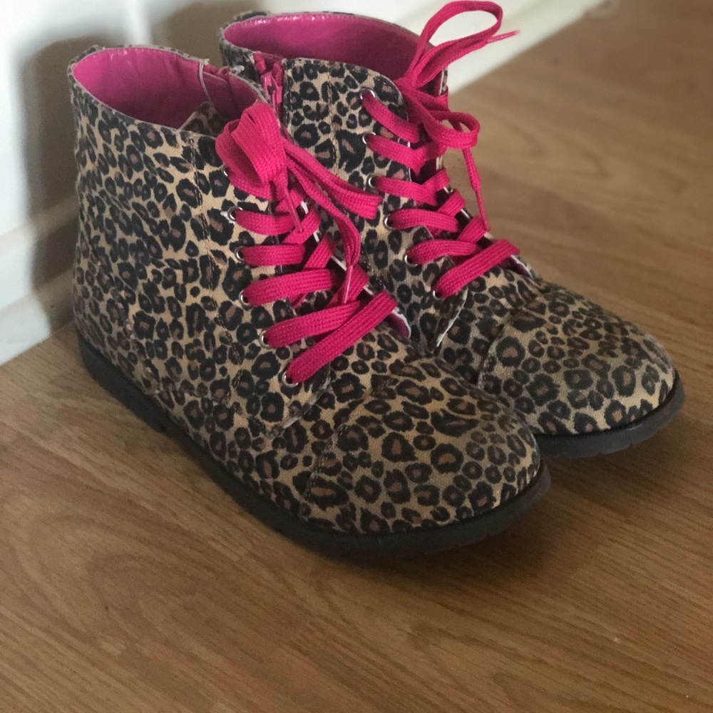 FabKids Cheetah Print Boots